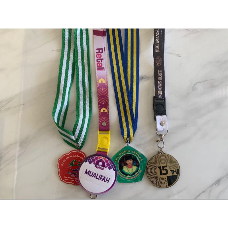 

SIXMA_Medali Custom Akrilik Tali Satin Tali Lanyard Print UV stiker vinyl acara wisuda/perlombaan