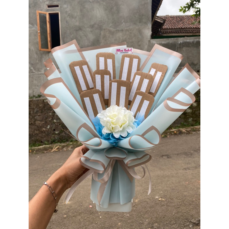 

buket polaroid 9 lembar+tempel foto atau yang lainnya+bisa request warna celop