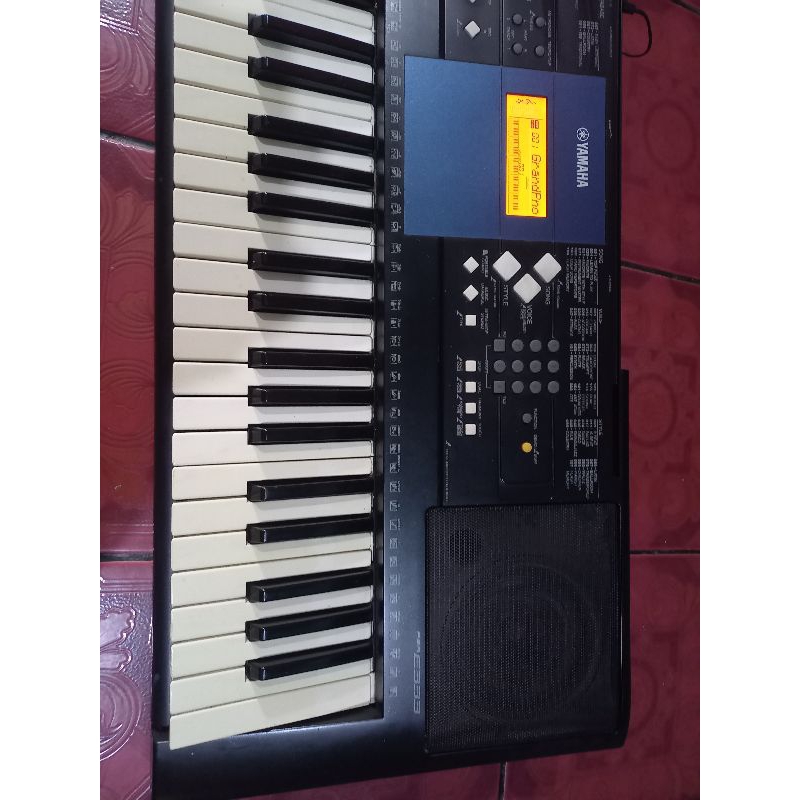 piano digital/keyboard/organ/yamaha PSR E333 second