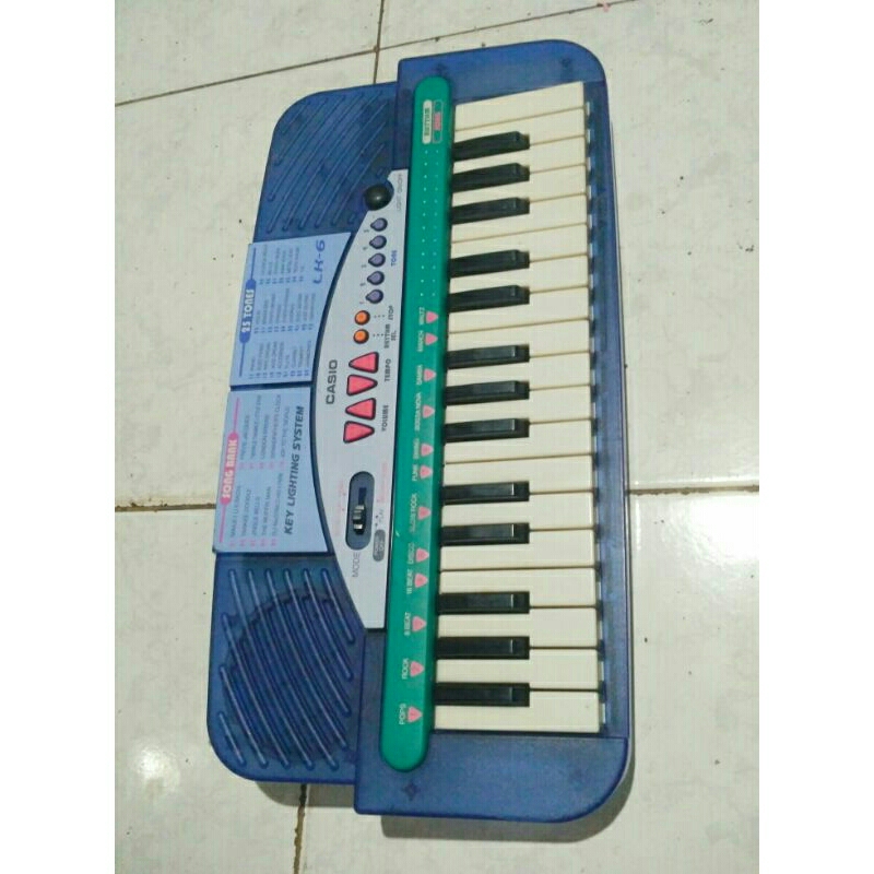 keyboard, piano Casio lk6, normal second