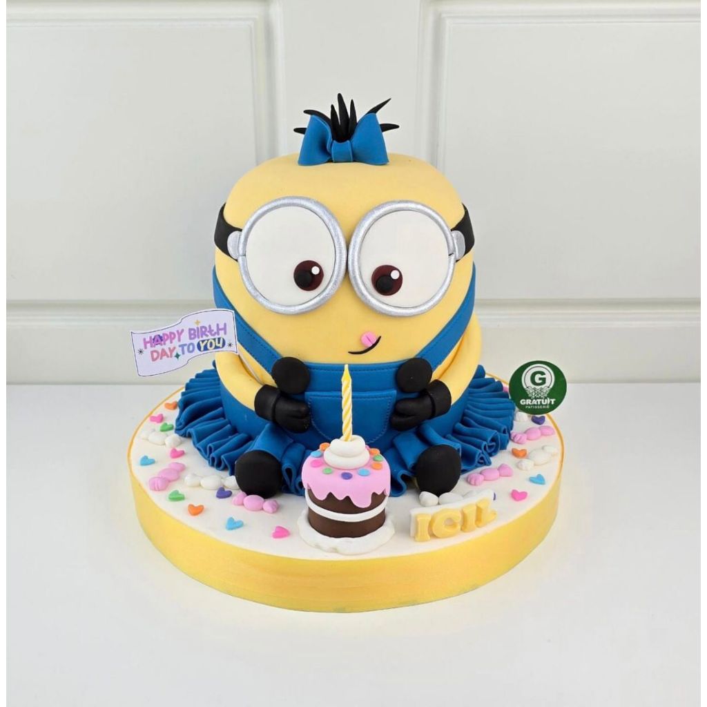 

CAKE TEMA MINION / KUE ULANG TAHUN