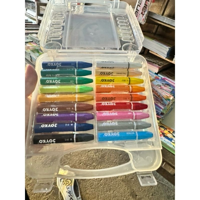 

Crayon 18 warna