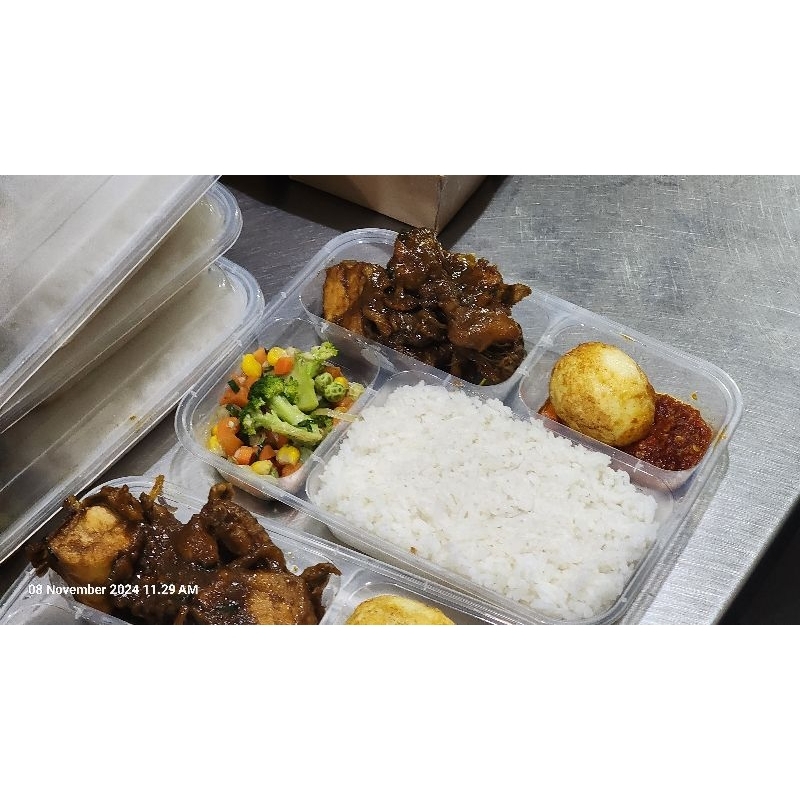 

BOX BENTO AYAM HALAL [By Nasi Bakar Mbakarin]