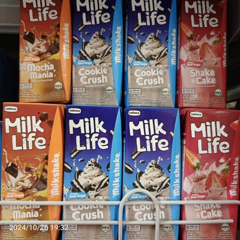 

Milklife milkshake UHT 200ml all variant