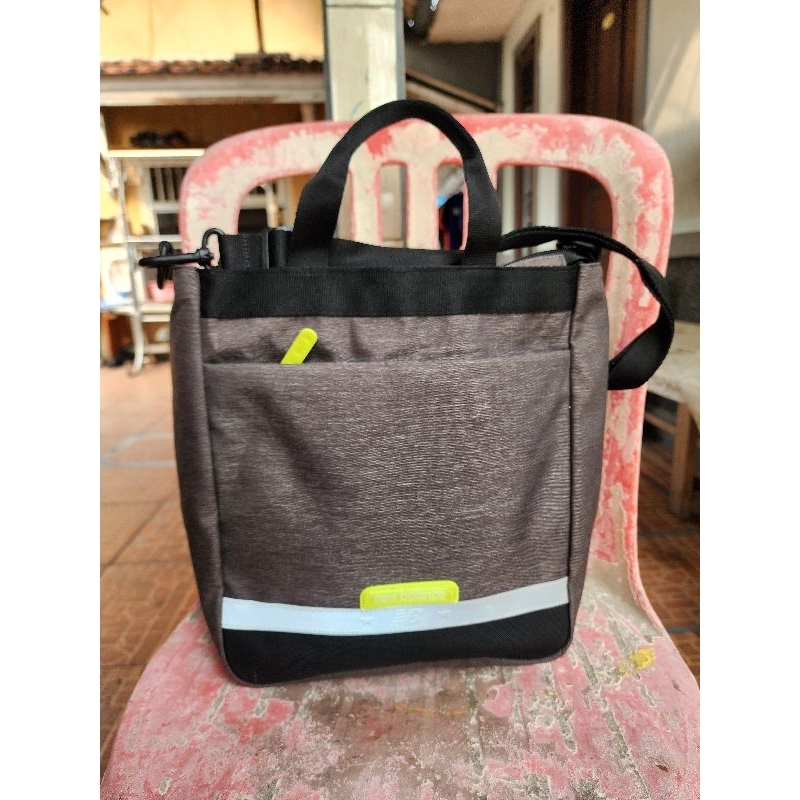 NEW BALANCE Sling bag