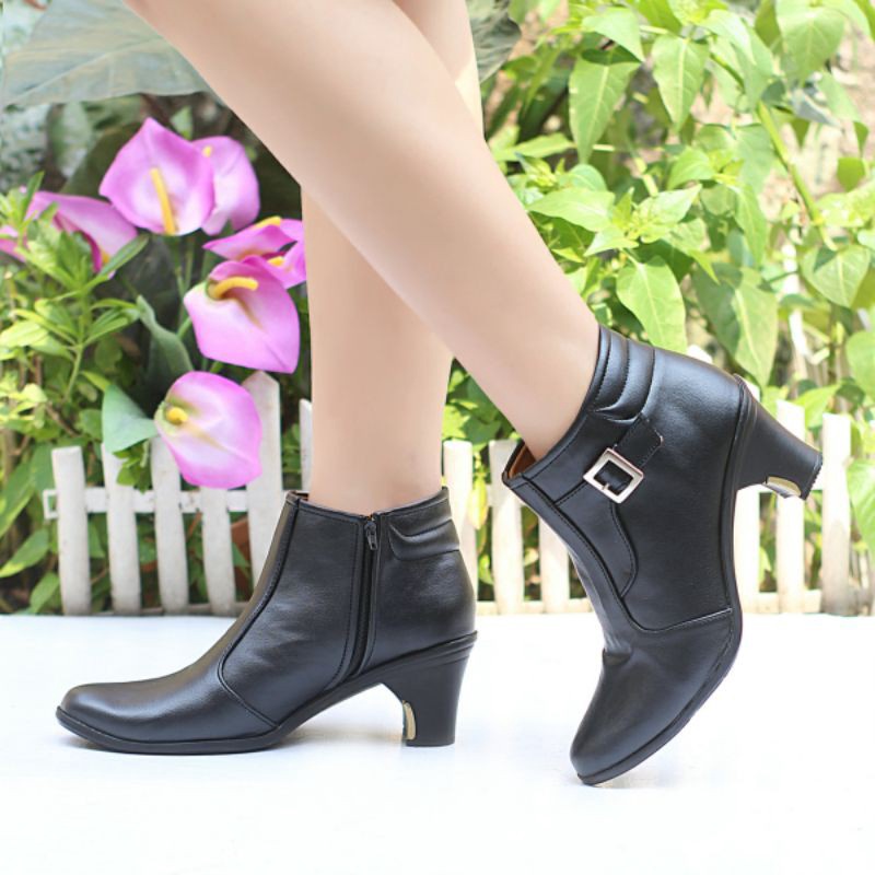 VINTAGE Sepatu Boots Wanita Kulit Psa 2