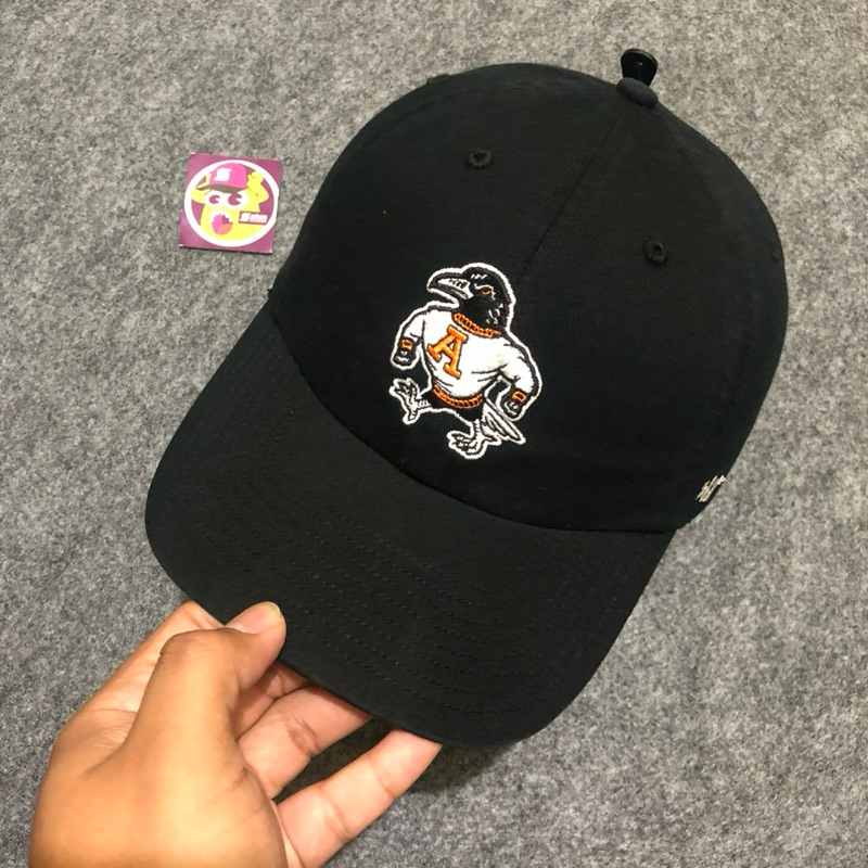 topi 47 brand Pinguin