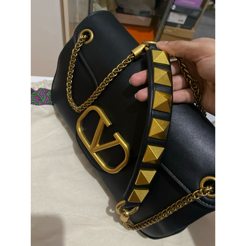 Stud Sign Shoulder Bag Valen Garavani