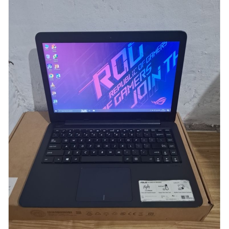Laptop Asus Vivobook E402Y Slim AMD Quad Core Ram 4 SSD 256 Segel Seri Muda support design Corel Pho