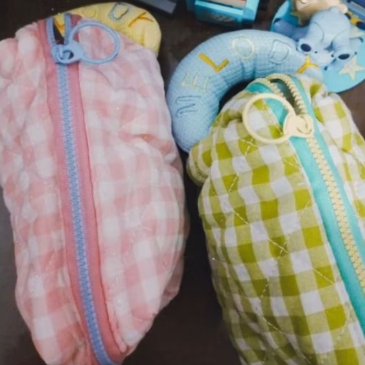 

Melody Pencil Case/Make Up Pouch (kotak pensil / kotak make up muat banyak)