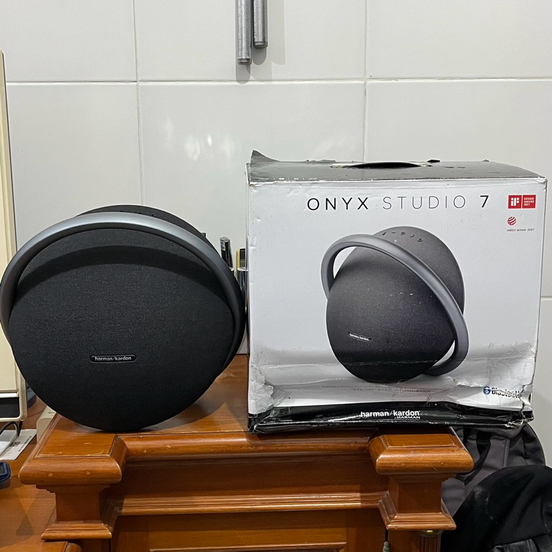 Harman Kardon Onyx Studio 7 second