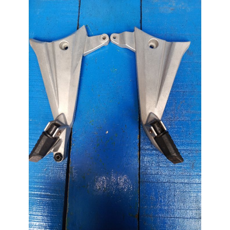 step injakan belakang Honda Revo AT metik, original