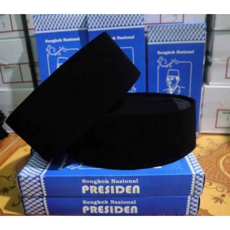 peci/songkok Hitam president