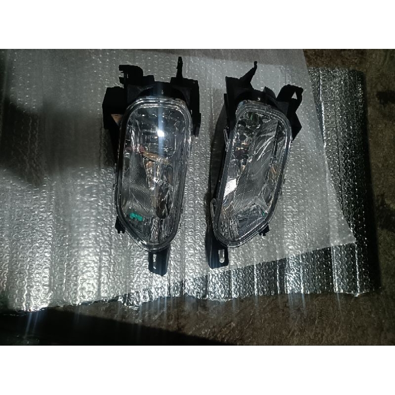 Fog Lamp Foglamp Lampu Kabut  CRV Gen 2 2002-2006