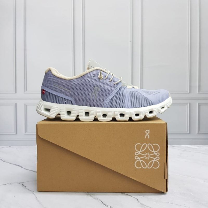 On Running Cloud 5 Waterproof / Sepatu Running On Cloud Running Shoes