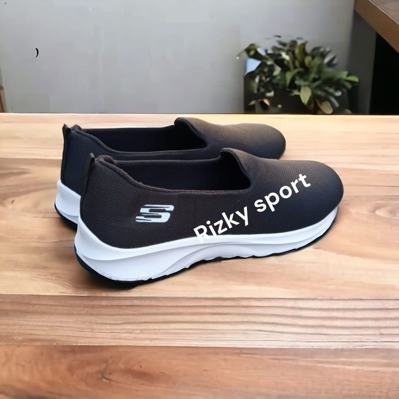 SEPATU JUMBO / SEPATU PRIA SLIP ON BIG SIZE / SEPATU OLAHRAGA SEPATU PRIA SIZE 41-42-43-44-45-46-47-