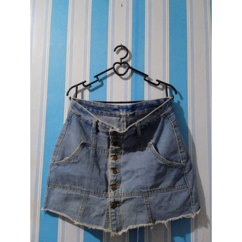rok jeans pendek+celana salur abu+baju atasan zara
