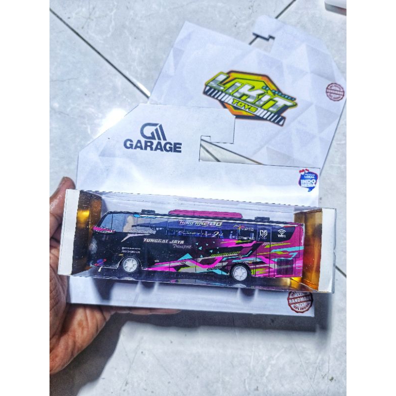 mainan anak viral minitur bus basuri Tanpa Telolet BLACK PINK JET BUS 5 Skala 1/87