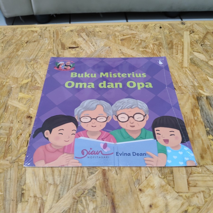Buku Misterius Oma dan Opa New