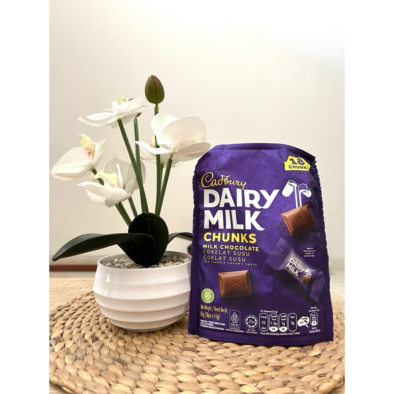 

Cadbury Dairy Milk Cokelat Sharebag Isi 18 pcs