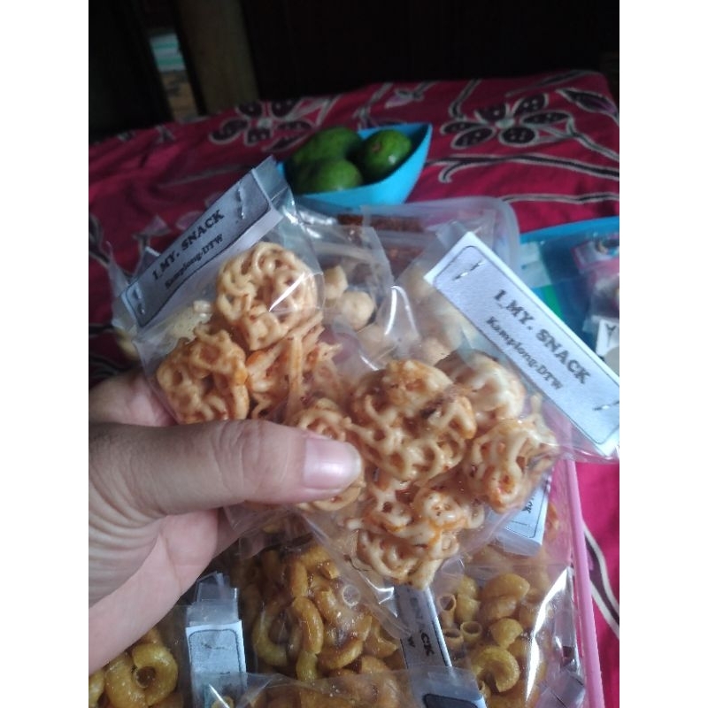 

Kerupuk Seblak