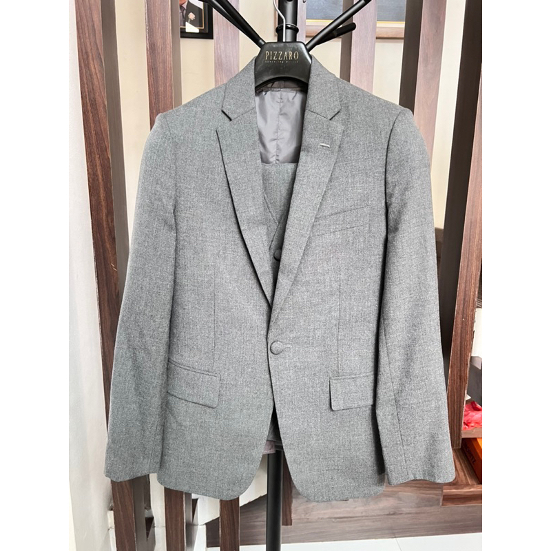 [PRELOVED] JAS PRIA SETELAN JAS NIKAH PREWEDDING JAS FORMAL PRIA JAS PIZZARO