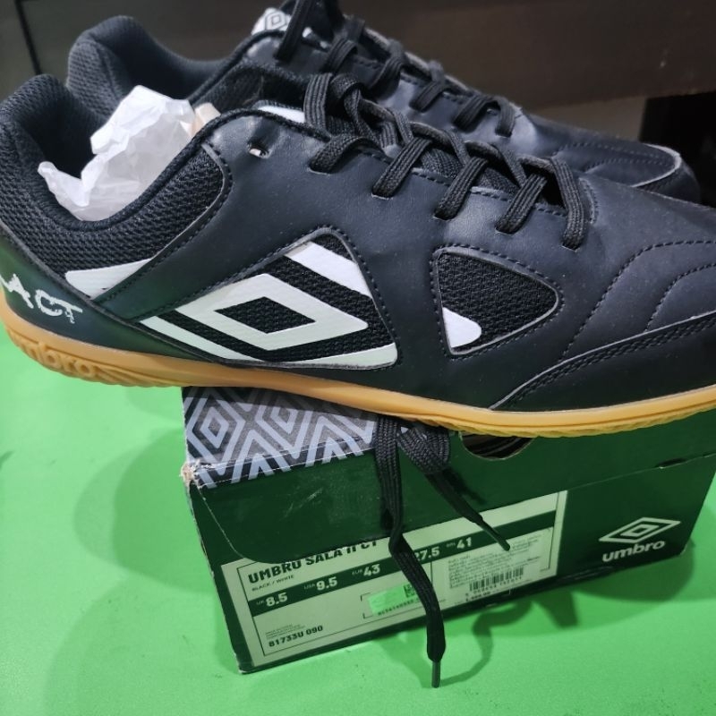 Sepatu Futsal Umbro Sala II CT Black (Brand New in Box)