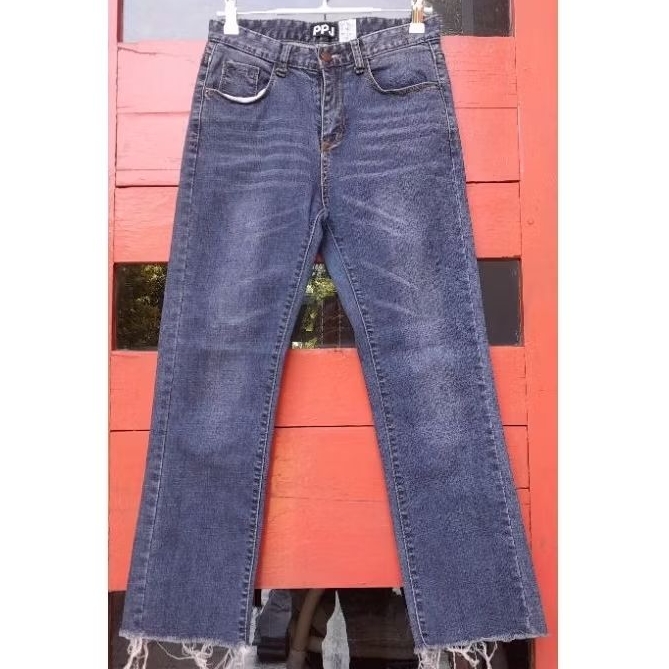 Celana Jeans Rawis, Unfinished Jeans, Jeans Rawis, Celana Rawis, Celana Preloved, Jeans Preloved