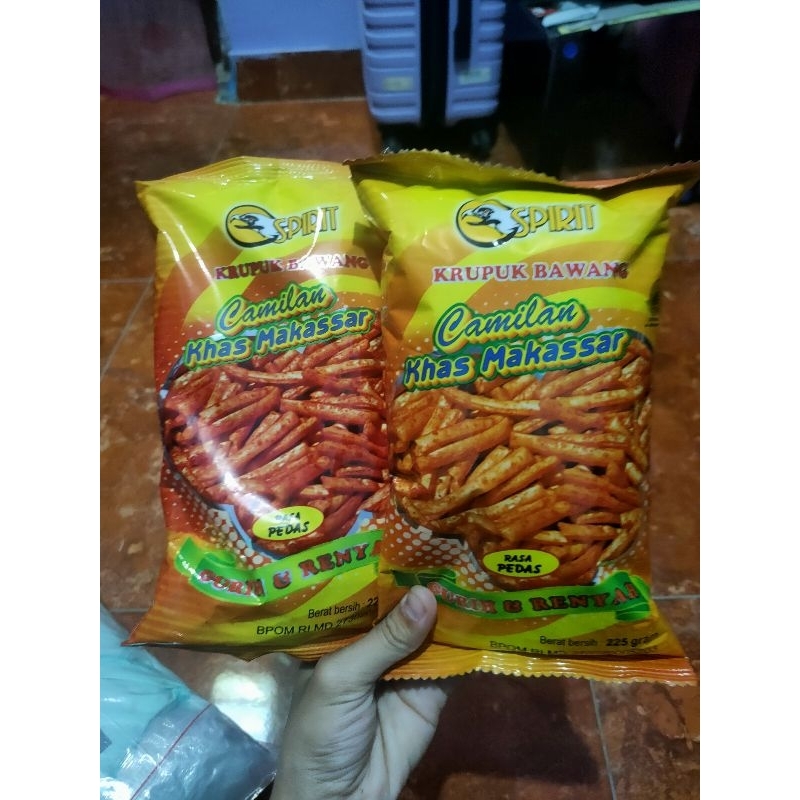 

Krupuk Bawang 'Camilan Khas Makassar'