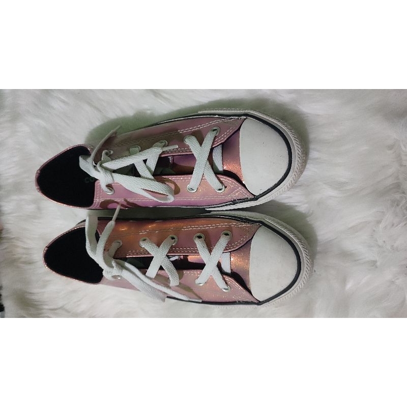 sepatu converse bunglon