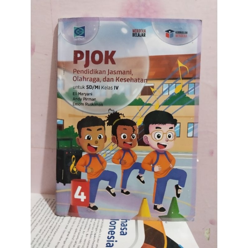 buku pjok/penjas/penjaskes/ pendidikan jasmani olahraga dan kesehatan kelas 4/IV sd mi grafindo kuri