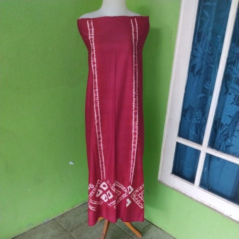 sasirangan merah maron