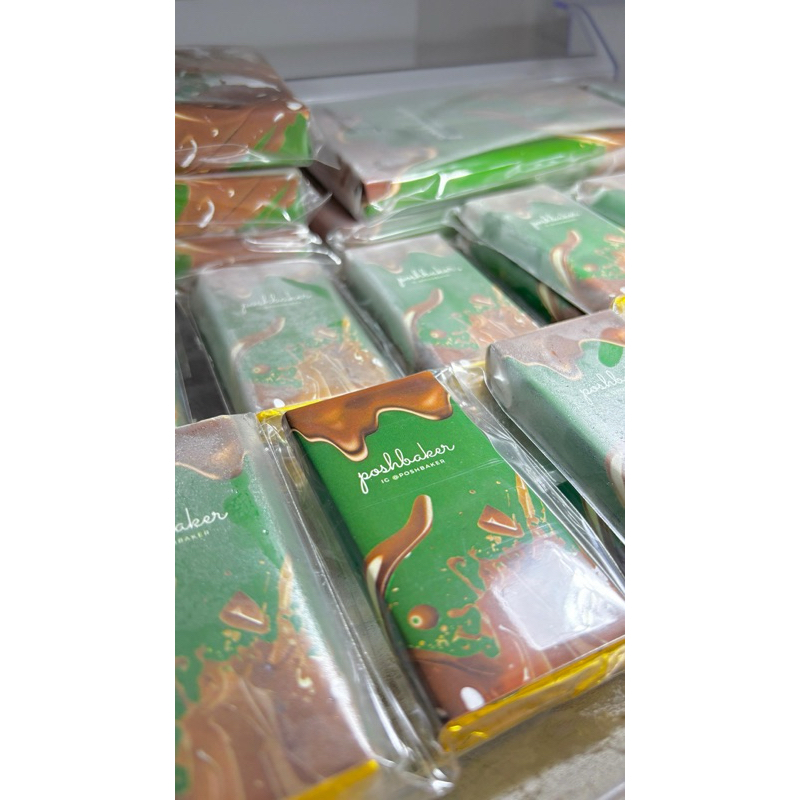 

Small Coklat Dubai Posh Baker