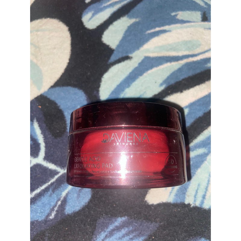 Preloved Daviena exfoliating pad