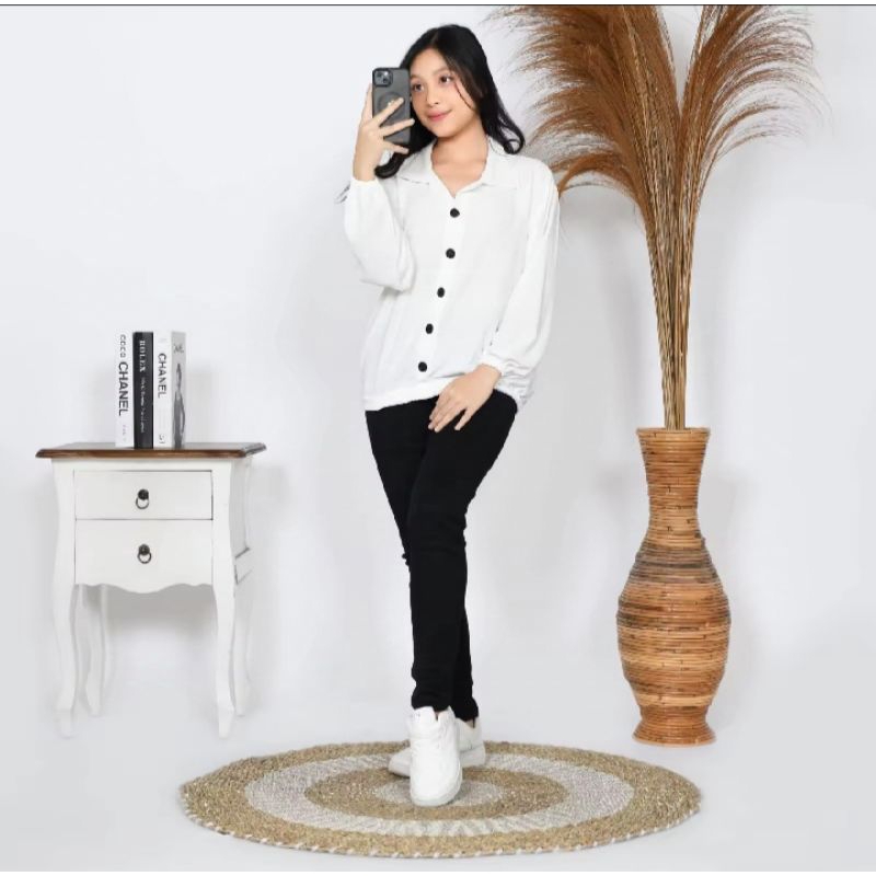 BLOUSE CRINGKLE KANCING ATAS TANGAN KARET MODEL TERBARU/ATASAN WANITA POLOS/BLOUSE TERBARU
