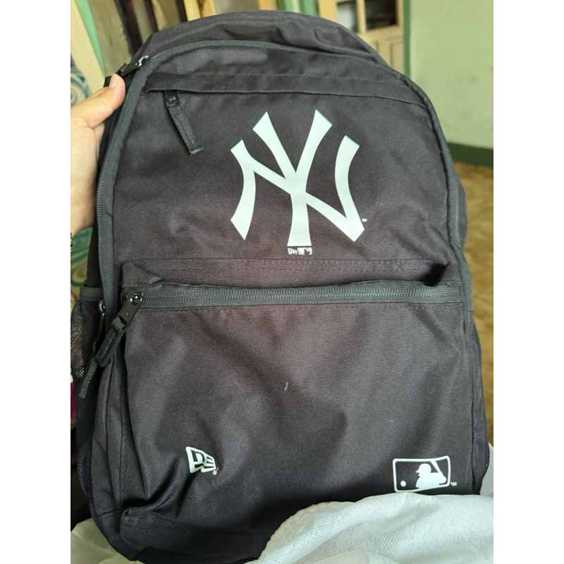 PRELOVED AUTHENTIC MLB BACKPACK