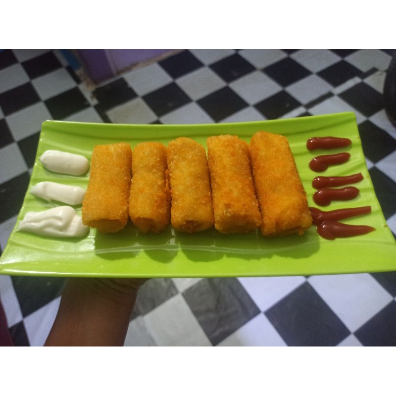 

Risolles Ragout Ayam Mix Smokee Beef Mayo