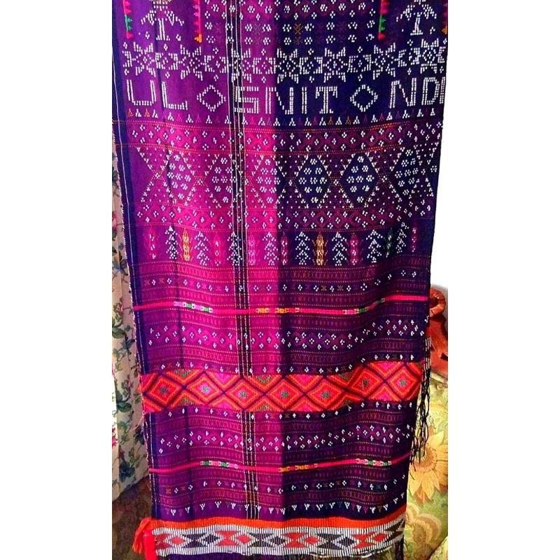 ulos Sadum full manik