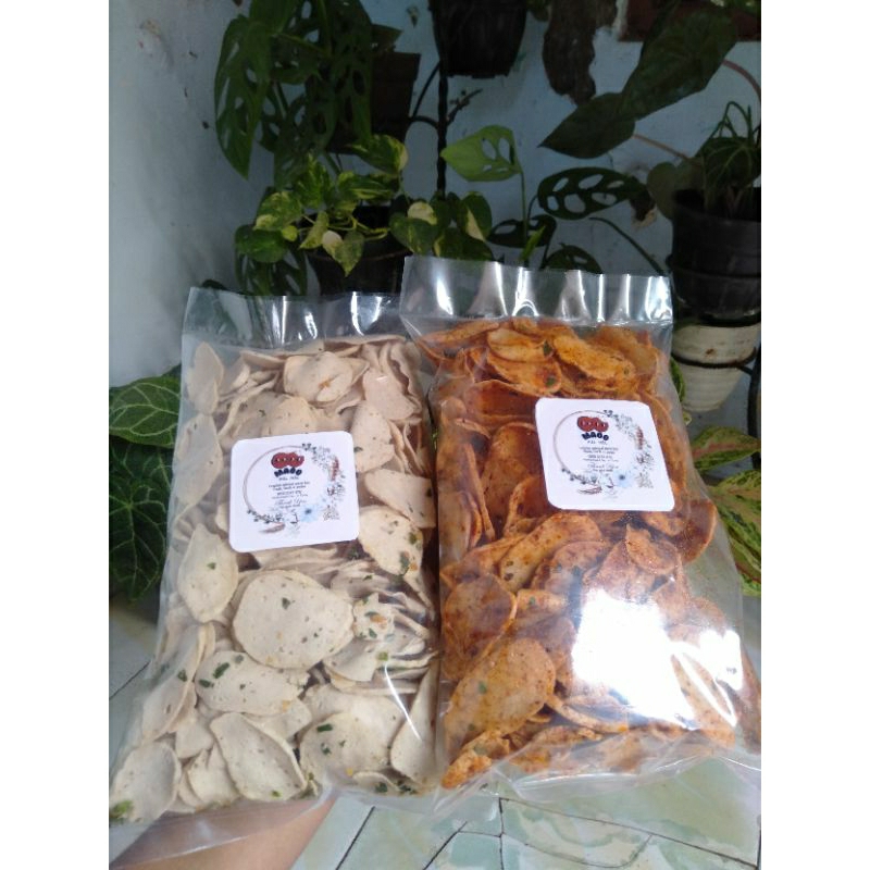 

Basreng original dan Basreng pedas daun jeruk renyah dan gurih