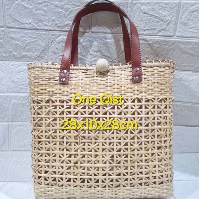 Tas rotan/ Tas wanita/ handbag/  tas keranjang rotan/ tas unik/ Tas antik./ Tas kerajinan tangan/ ha