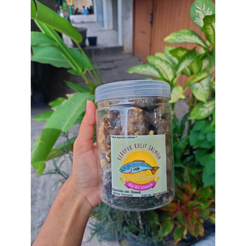 

Keripik Kulit Ikan Salmon Fish Skin Rasa Rumput Laut Kemasan Toples 110gr