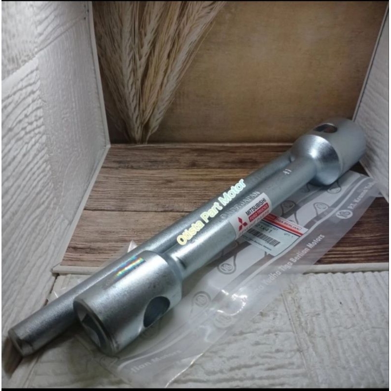 KUNCI RODA CANTER PS125 PS136 PS 125 PS 136 TURBO 21x41 KDR JAPAN ORI