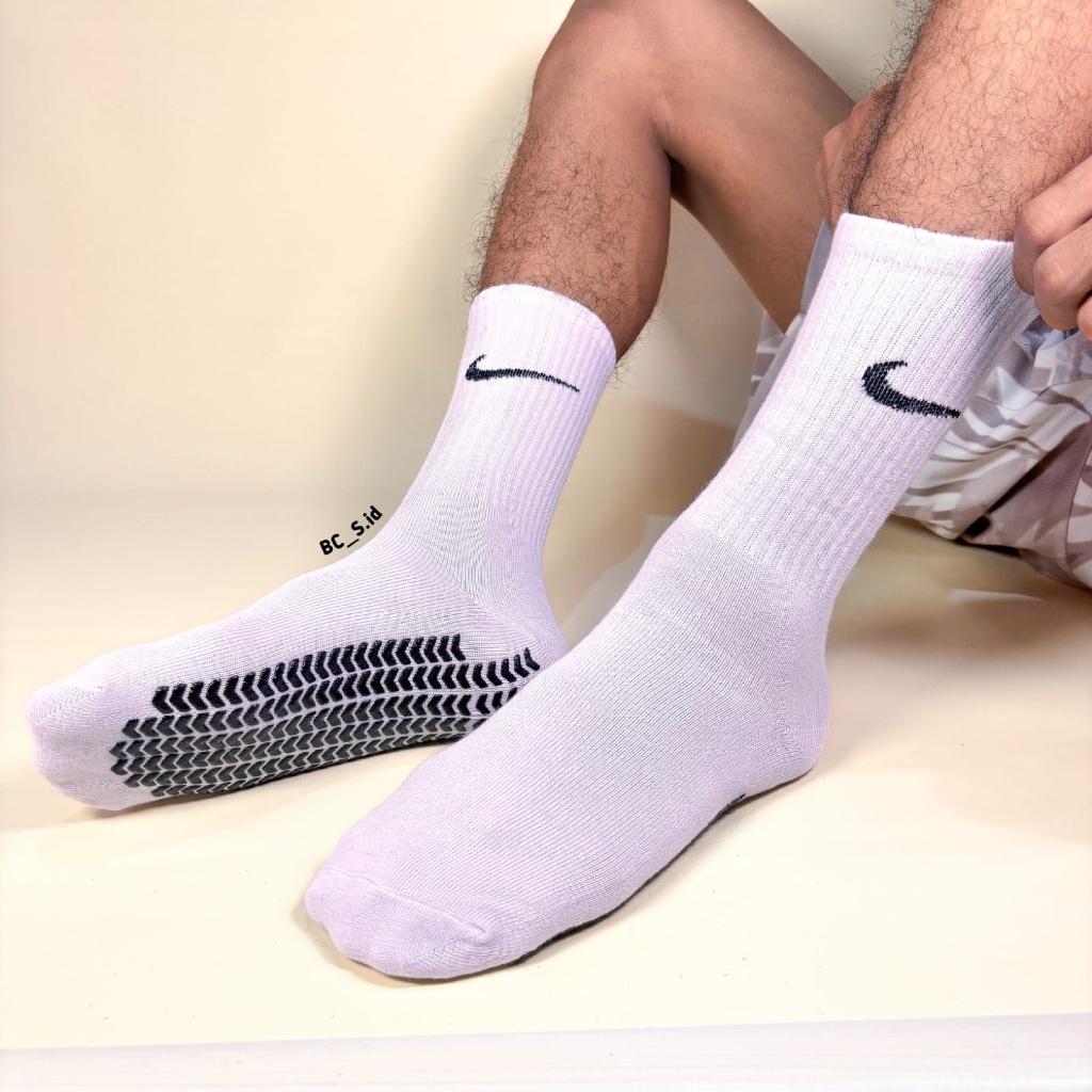 Kaos kaki Bola / Futsal Anti Slip Motif Nike Panjang Sebetis Dewasa - Kaos kaki Olahraga