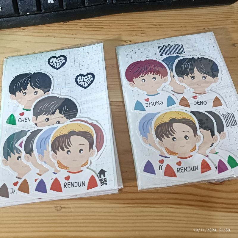 

Sticker Pack Korean Idol Kartun Boy Gift Buku Jurnal Diary Kpop
