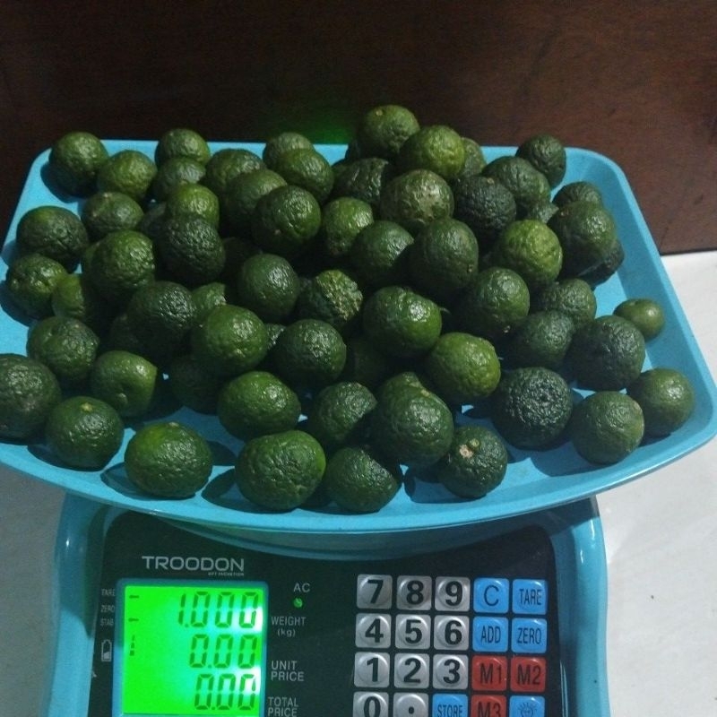 

Jeruk limo / limau 1000g (1kg). penyedap masakan