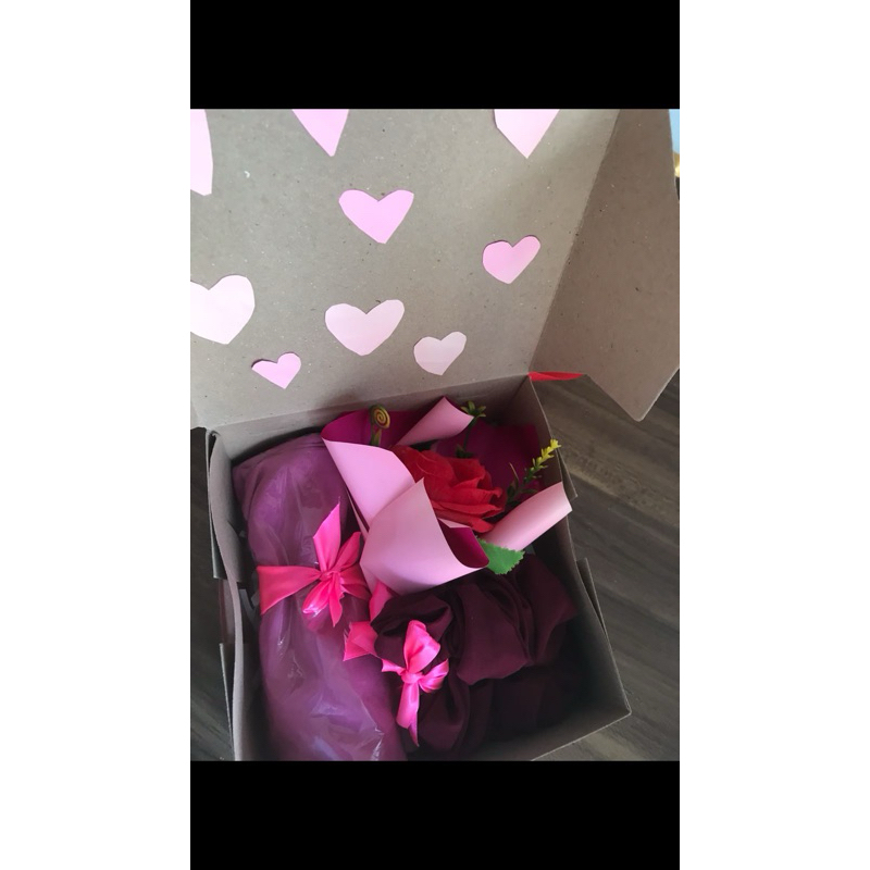 

HAMPERS HADIAH // HAMPERS HIJAB // HAMPERS MURAH // HAMPERS MEDAN