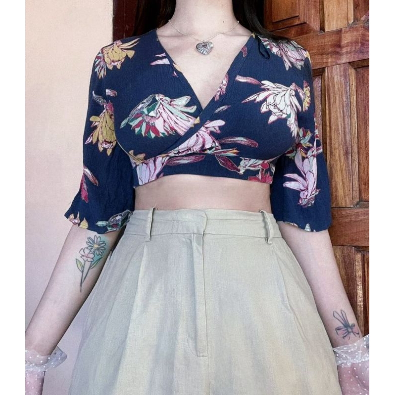 PULL & BEAR CROP TOP