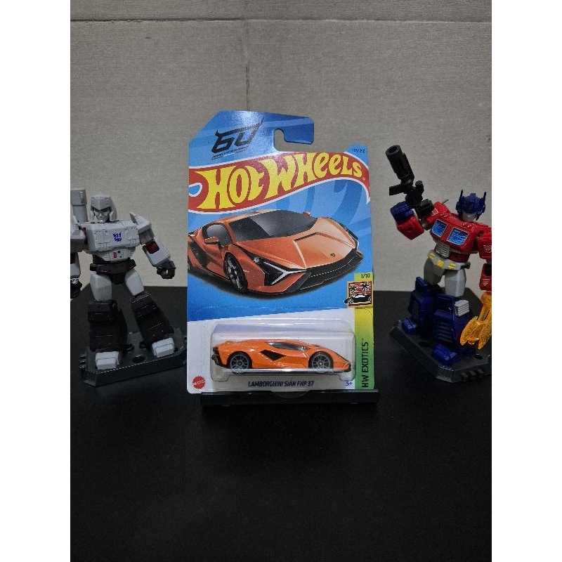 Hotwheels Lamborghini Sian FKP 37, Lamborghini Reventon