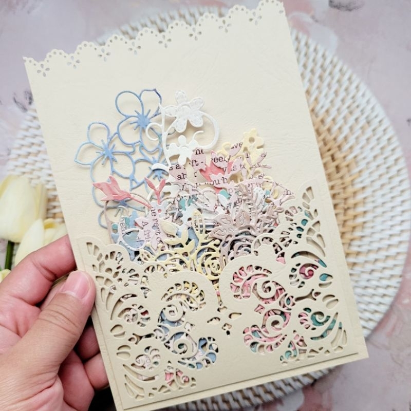

HIASAN KERTAS DIE CUT FLOWERY DESIGN - SET A