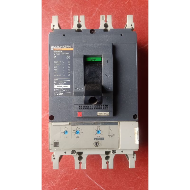 MCCB/BREAKER MERLIN GERIN 630@ 3P